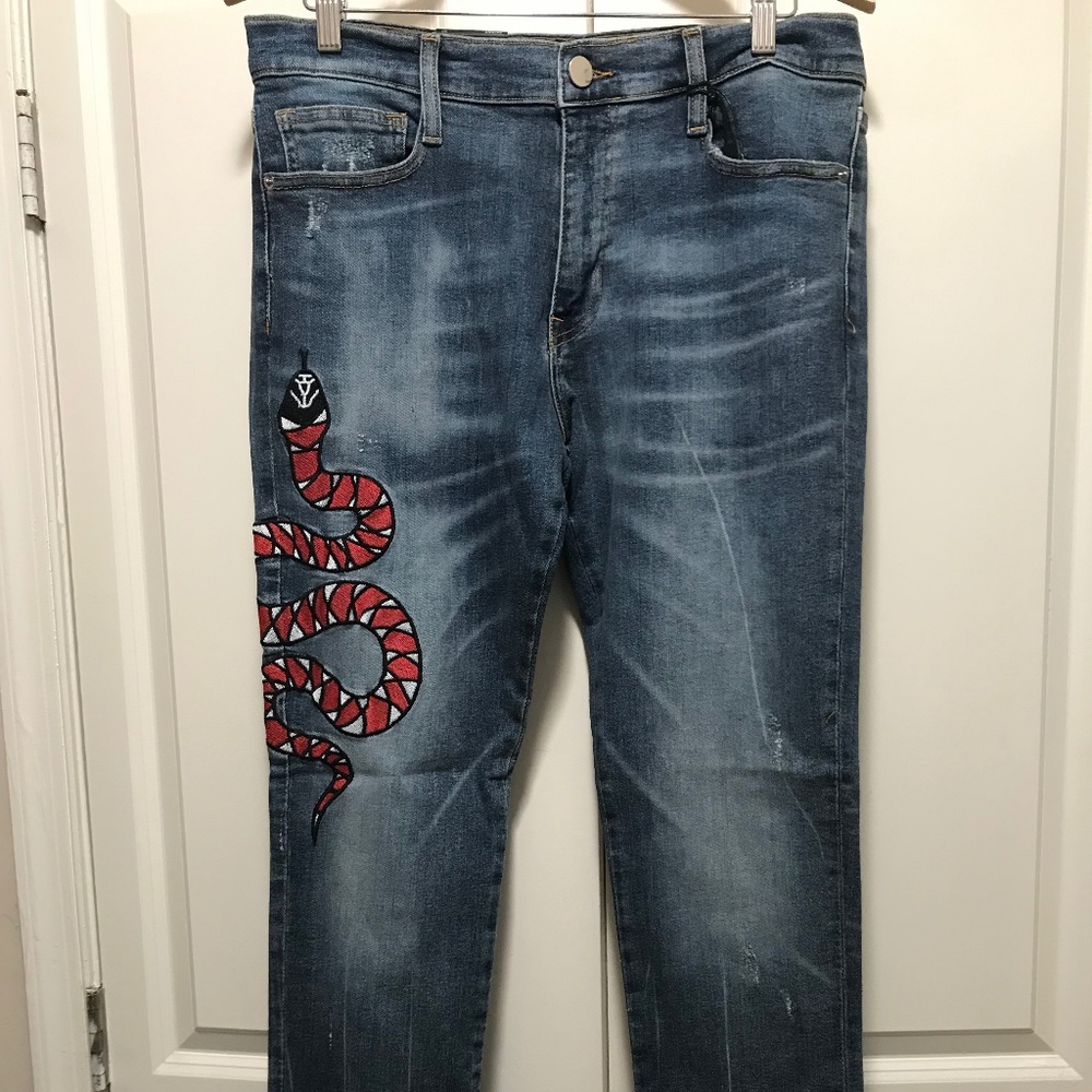 Size 32 Blue Designer Skinny Jeans With Snake Embroidered Design